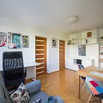 Solec 2-Bedroom Vistula Apartment